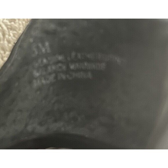 Tesori Women's 5M strappy Black Heel shoes 2 inch Heels with Flaws - Picture 13 of 14